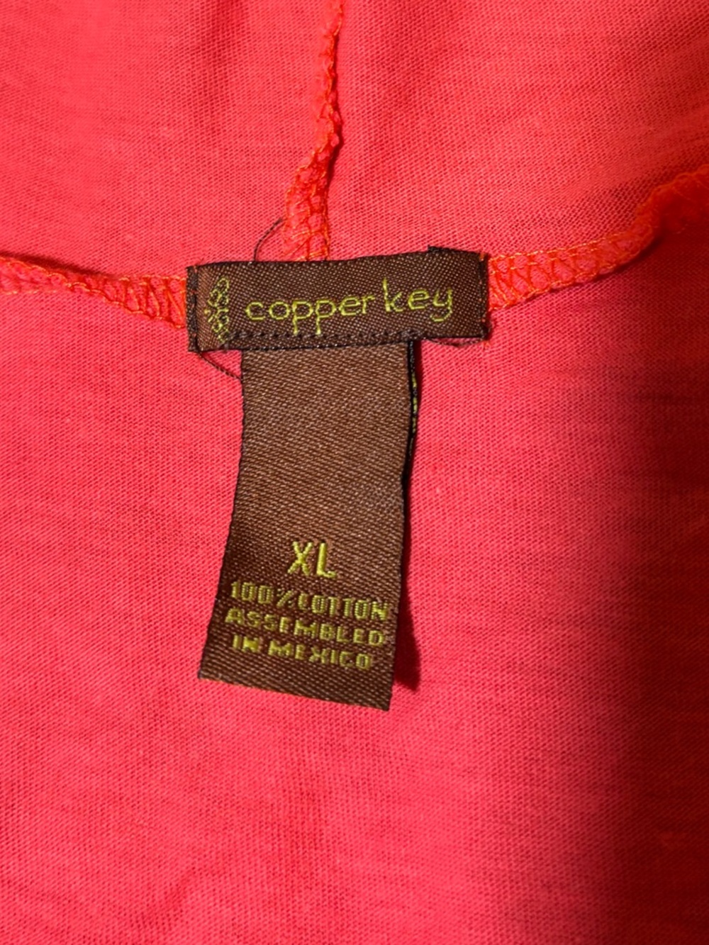 E87 Copper Key Coral Hooded V-Neck Tee with Angel Wing Graphic, Size XL - Picture 2 of 6
